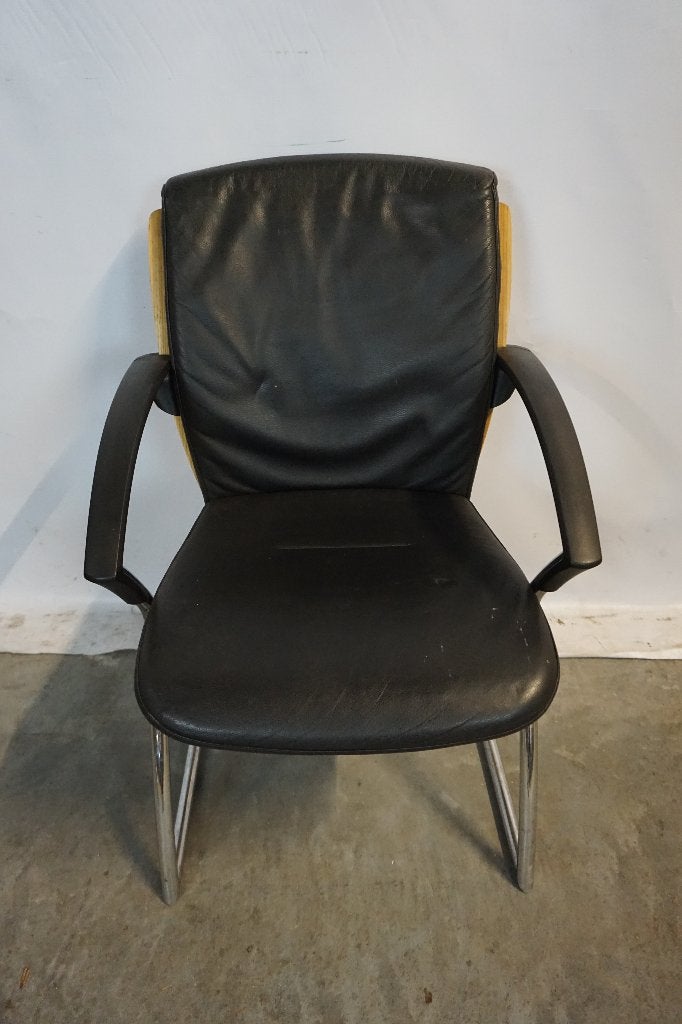 7 leren stoelen sledestoelen kantoorstoelen, Gebruikt, Zwart, Ophalen of Verzenden, Vijf, Zes of meer stoelen