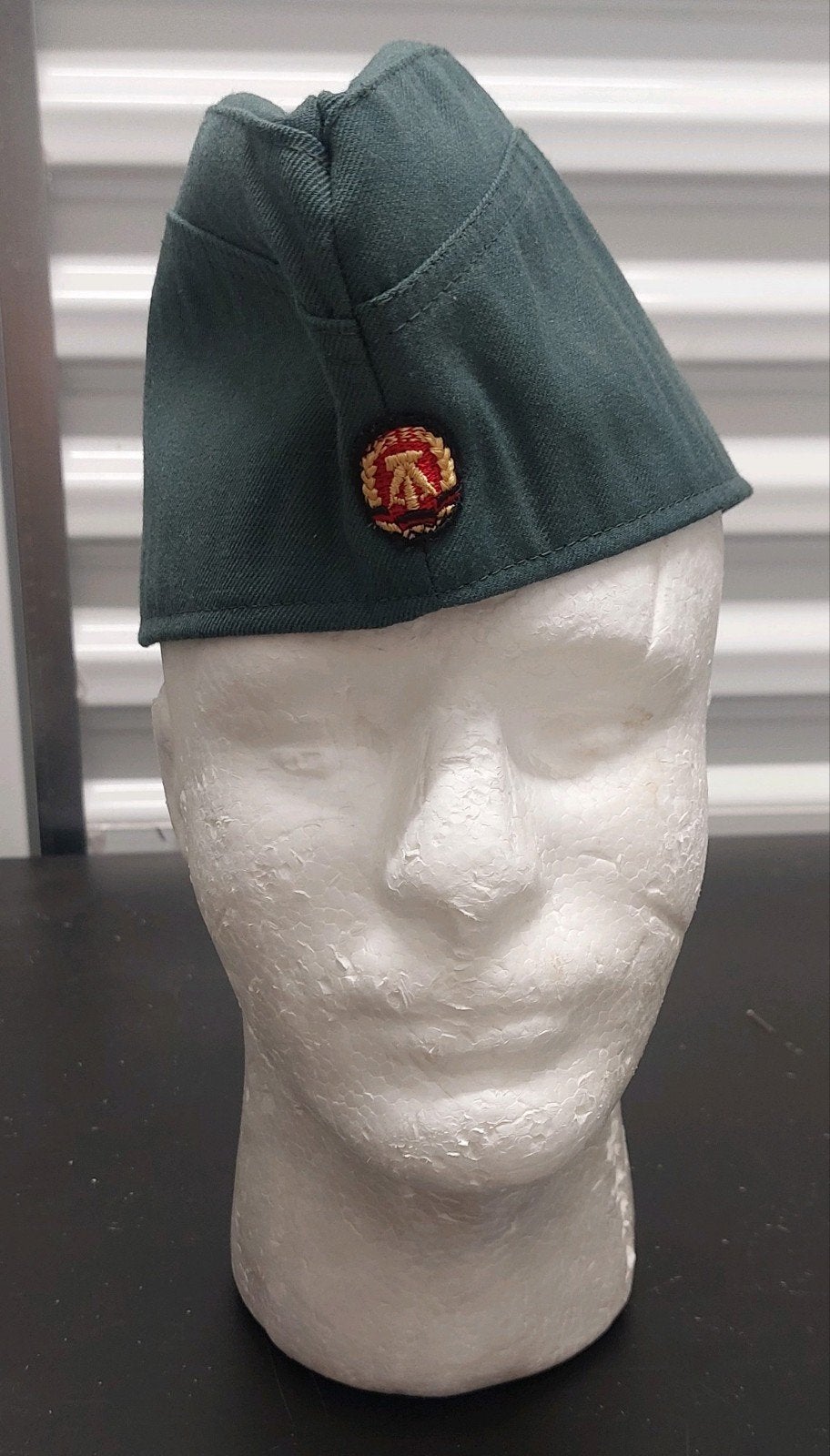 DDR schuitje officier, Verzamelen, Ophalen of Verzenden, Landmacht, Duitsland, Helm of Baret