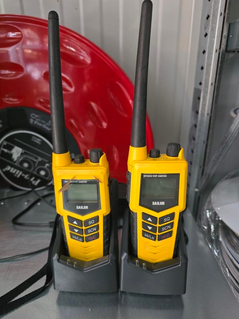 Sailor SP3520 VHF GMDSS marifoon met nieuwe batterij, Telecommunicatie, Ophalen of Verzenden, Gebruikt, 15 km of meer, Portofoon of Walkie-talkie