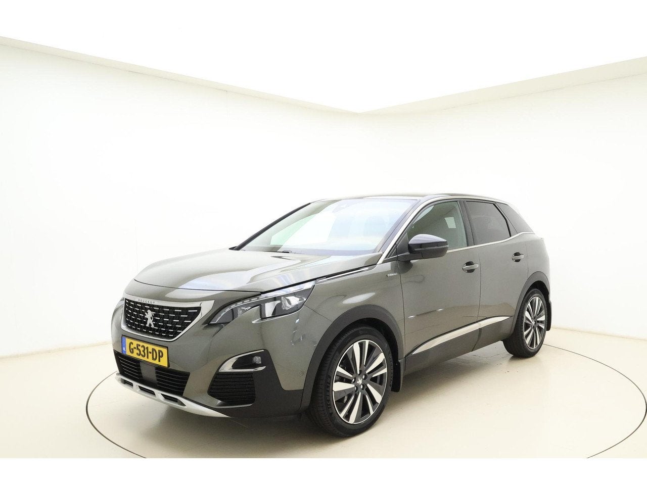 Peugeot 3008 1.2T GT Line 130pk | Navigatie | Achteruitrijca, Auto's, Voorwielaandrijving, Gebruikt, 1295 kg, 1199 cc