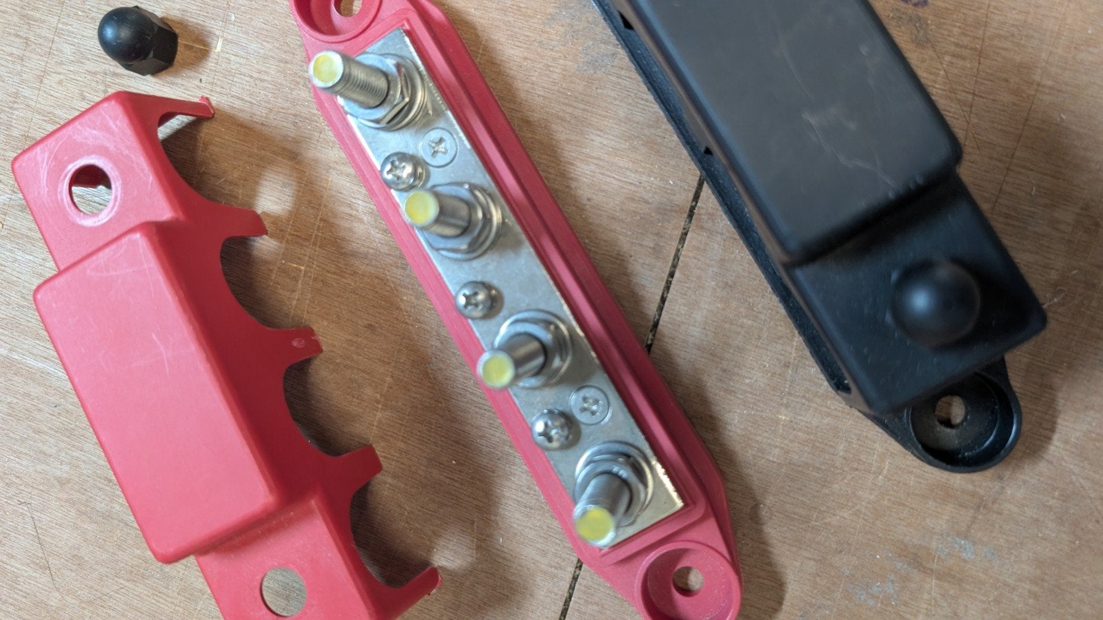 M8 Busbar - Stroomverdeelblok voor auto of boot, Ophalen of Verzenden, Nieuw, Universele onderdelen