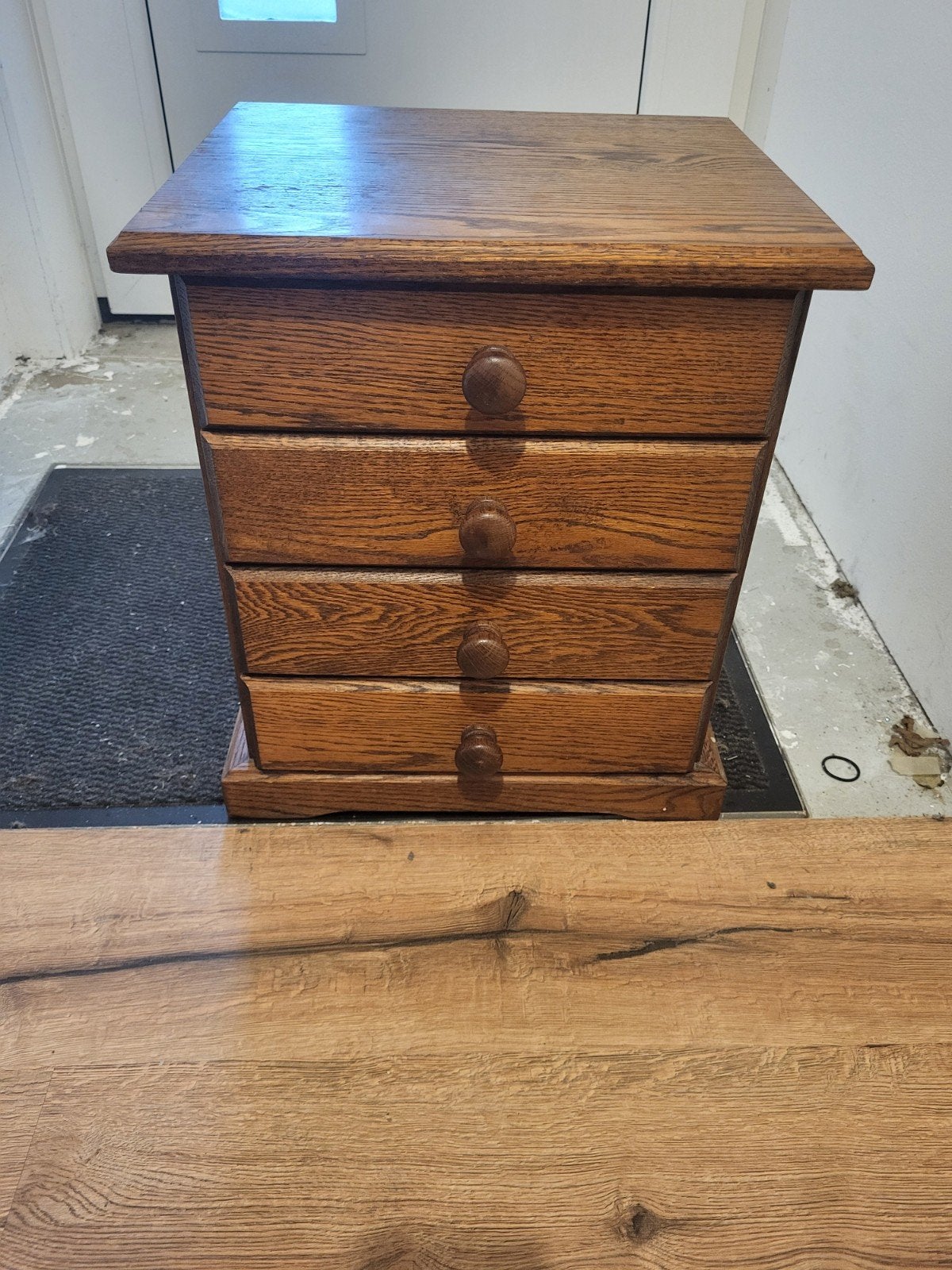 Gratis Nachtkastje, Huis en Inrichting, Ophalen, Minder dan 45 cm