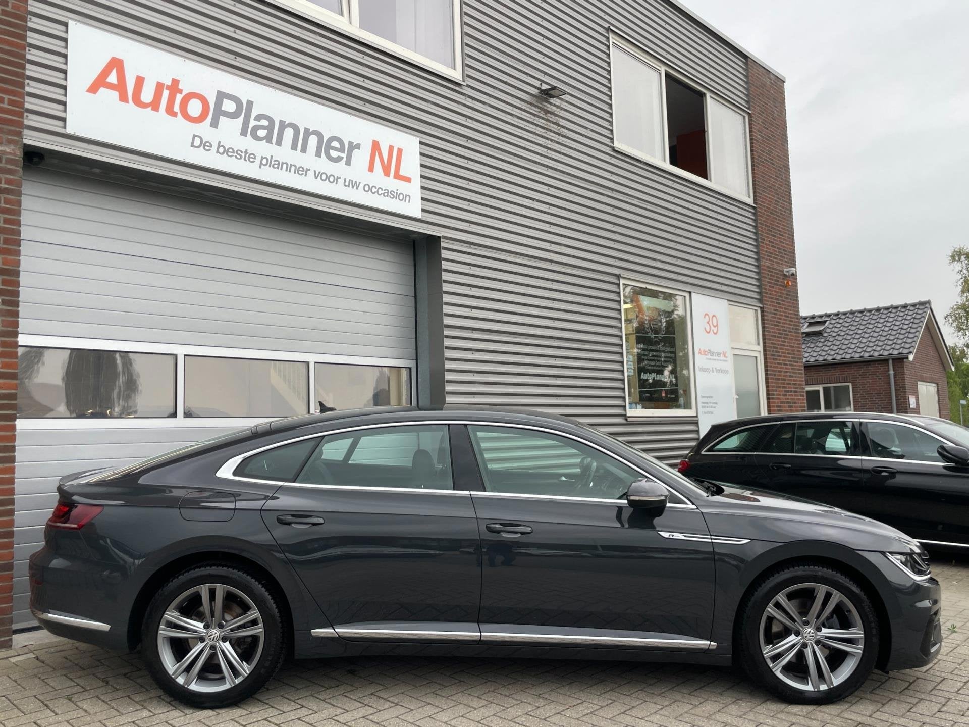 Volkswagen Arteon 2.0 TSI R-Line! Dealer Onderhouden!, Auto's, Volkswagen, Dealer onderhouden, Arteon, Gebruikt, Zwart