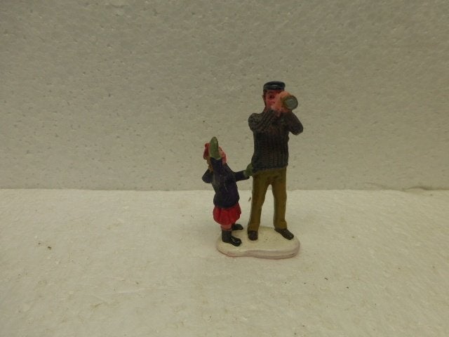 lemax Let me see kerstdorp haven poppetje figurine beeldje, Diversen, Ophalen of Verzenden, Zo goed als nieuw