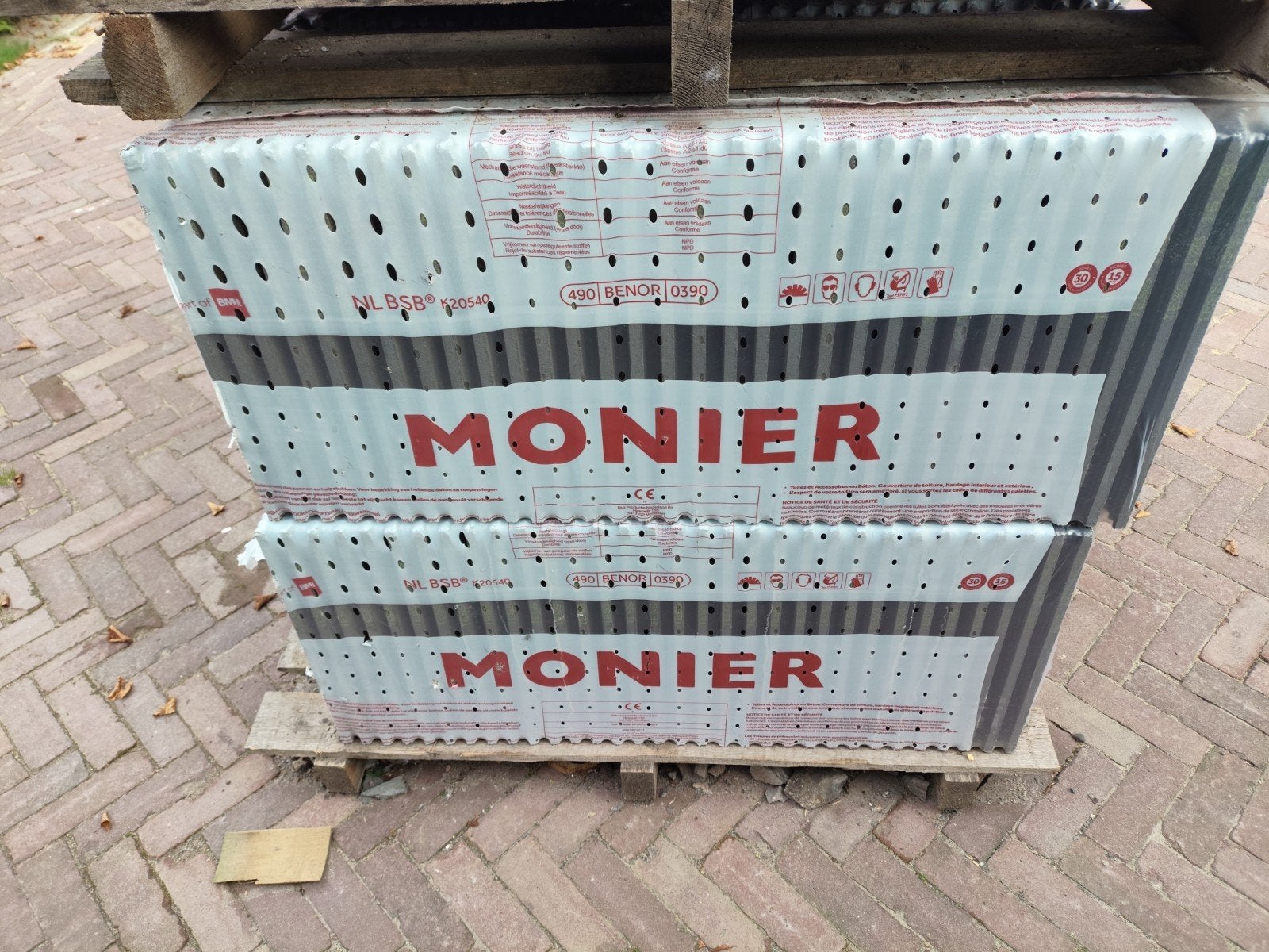 192 Stuks Monier Sneldek dakpannen - Nieuw in verpakking, Steen of Klei, Nieuw, Ophalen of Verzenden, 15 m² of meer