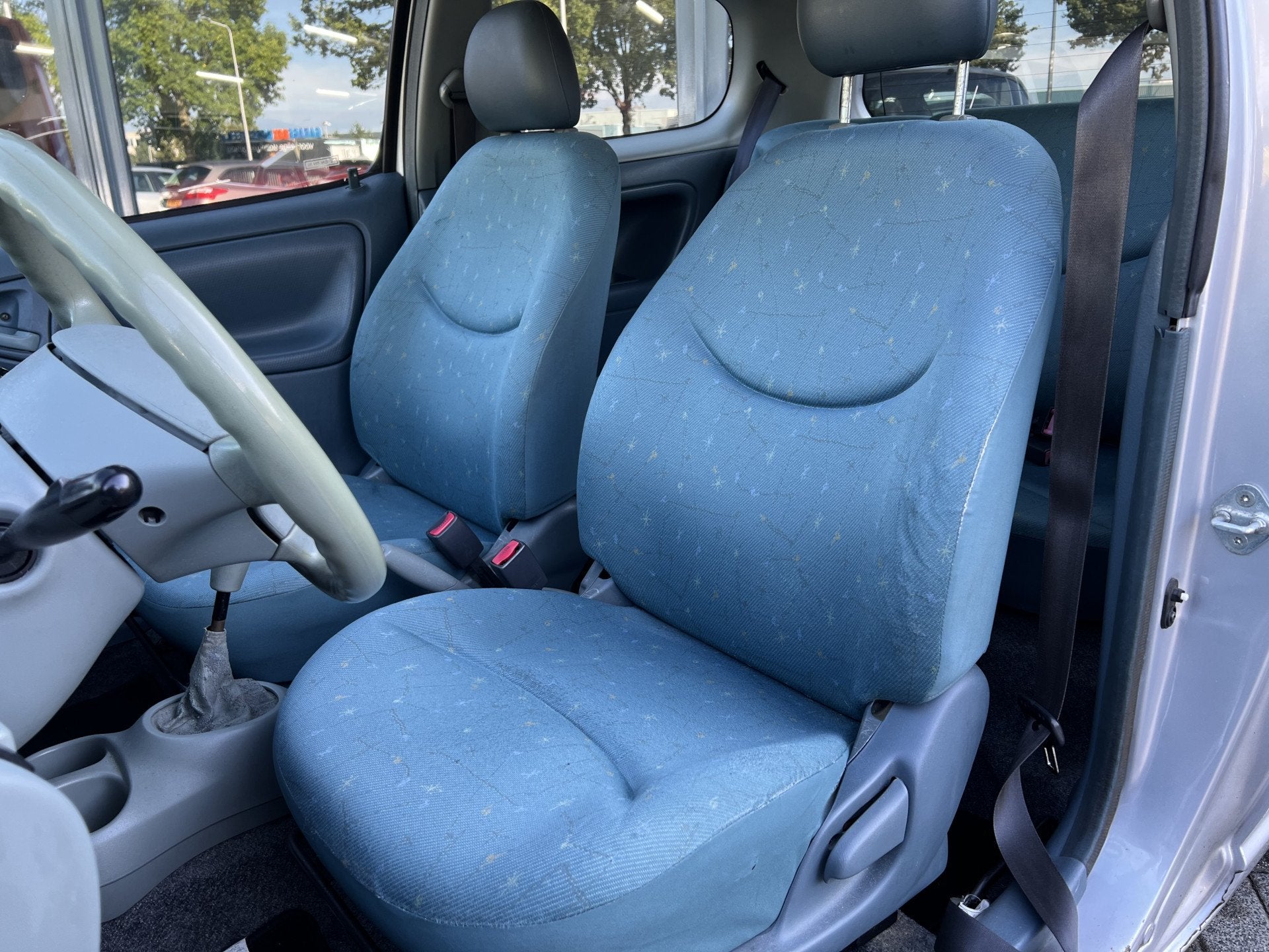 Toyota Yaris 1.0-16V VVT-i Terra | Radio | Stuurbekrachtigin, foto 4