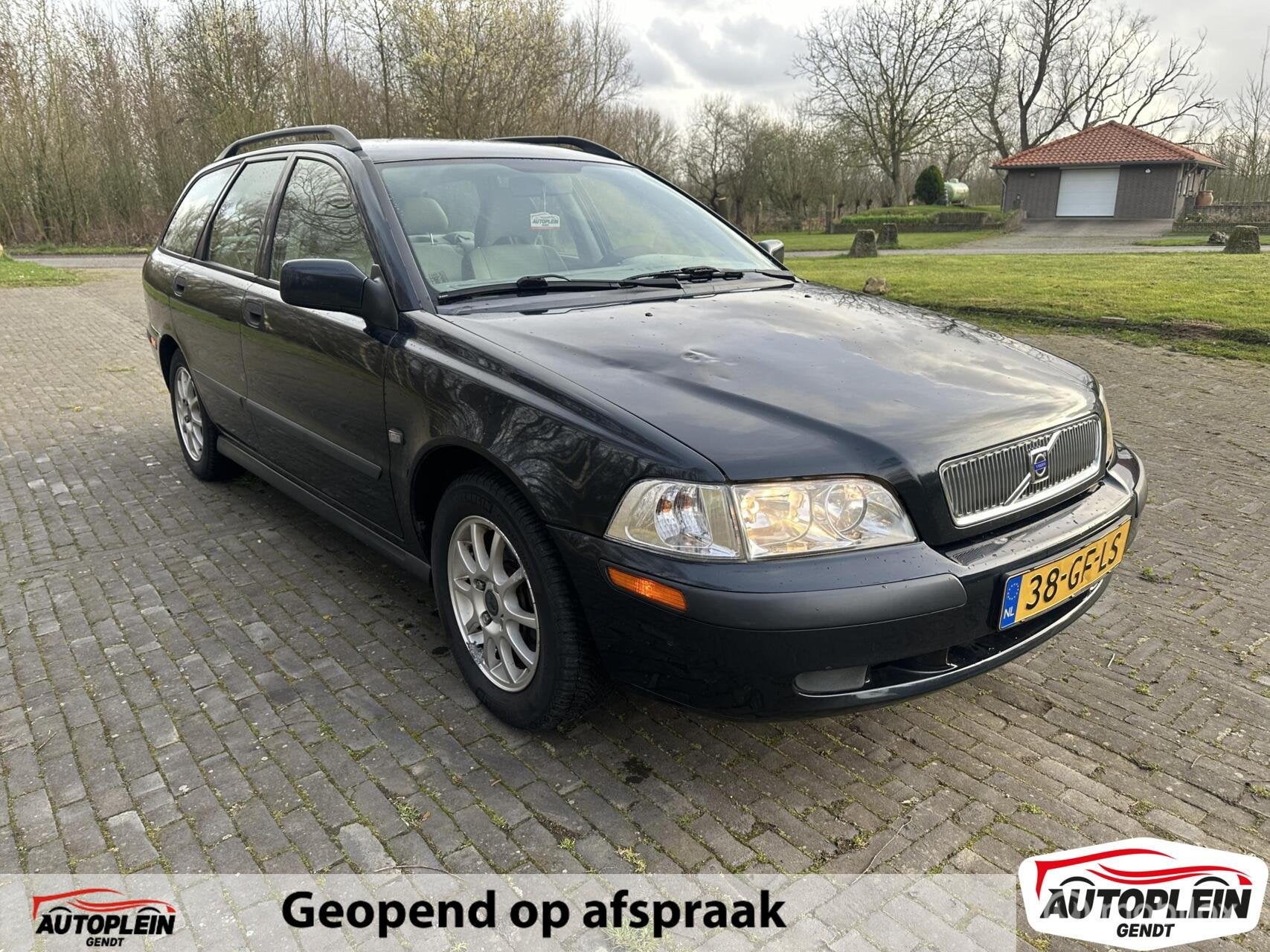 Volvo V40 1.8i Europa, Voorwielaandrijving, 15 km/l, Gebruikt, 1295 kg