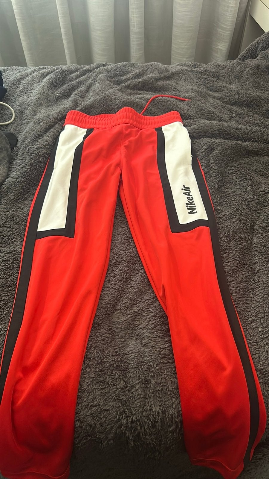 Nieuwe Nike Air joggingbroek - Rood, wit, zwart, Ophalen of Verzenden, Nieuw, Maat 46 (S) of kleiner, Rood