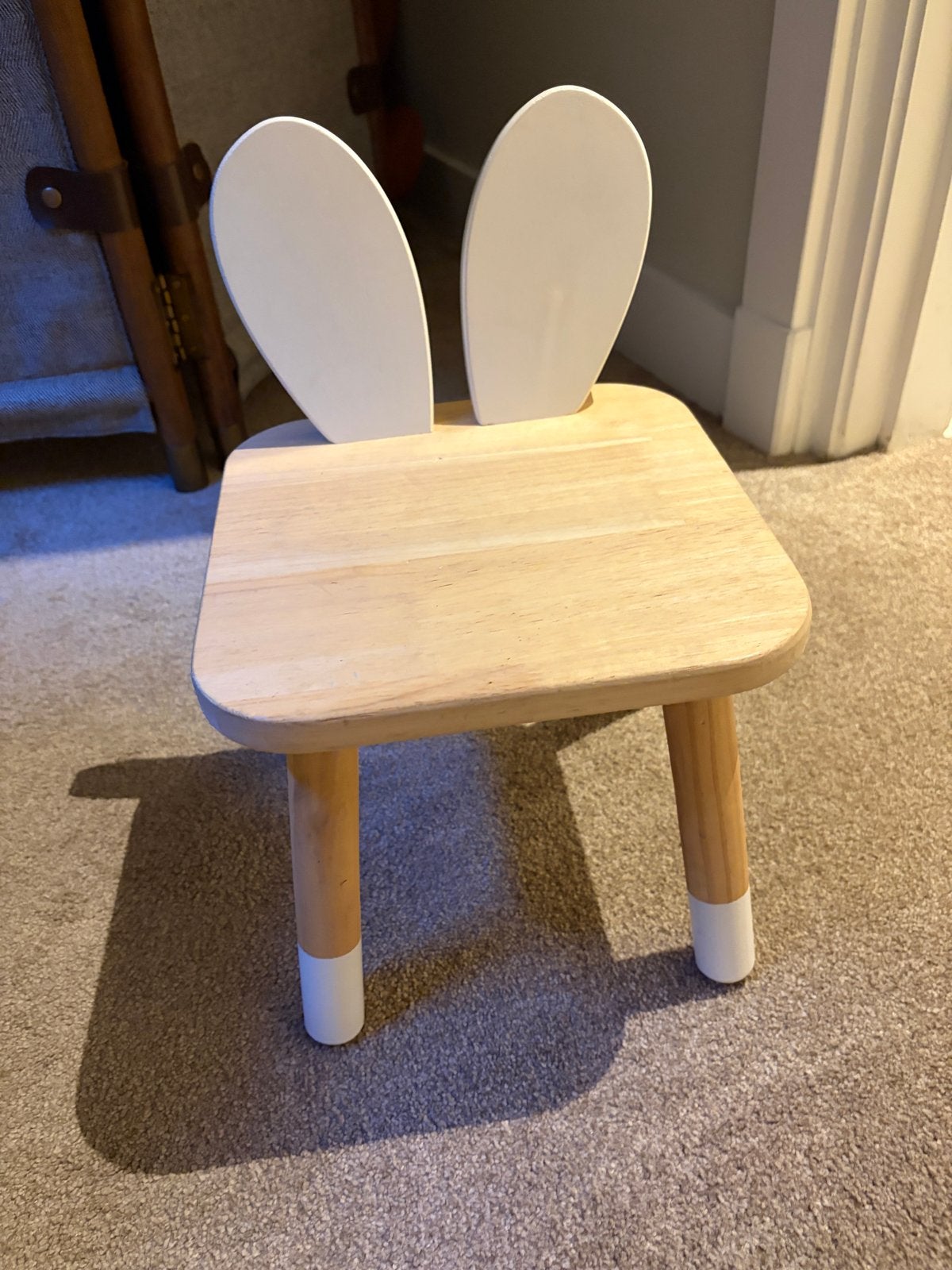 Leuk kinderstoeltje met 'oren' - Houten kinderstoel, Ophalen, Gebruikt, Stoel(en)