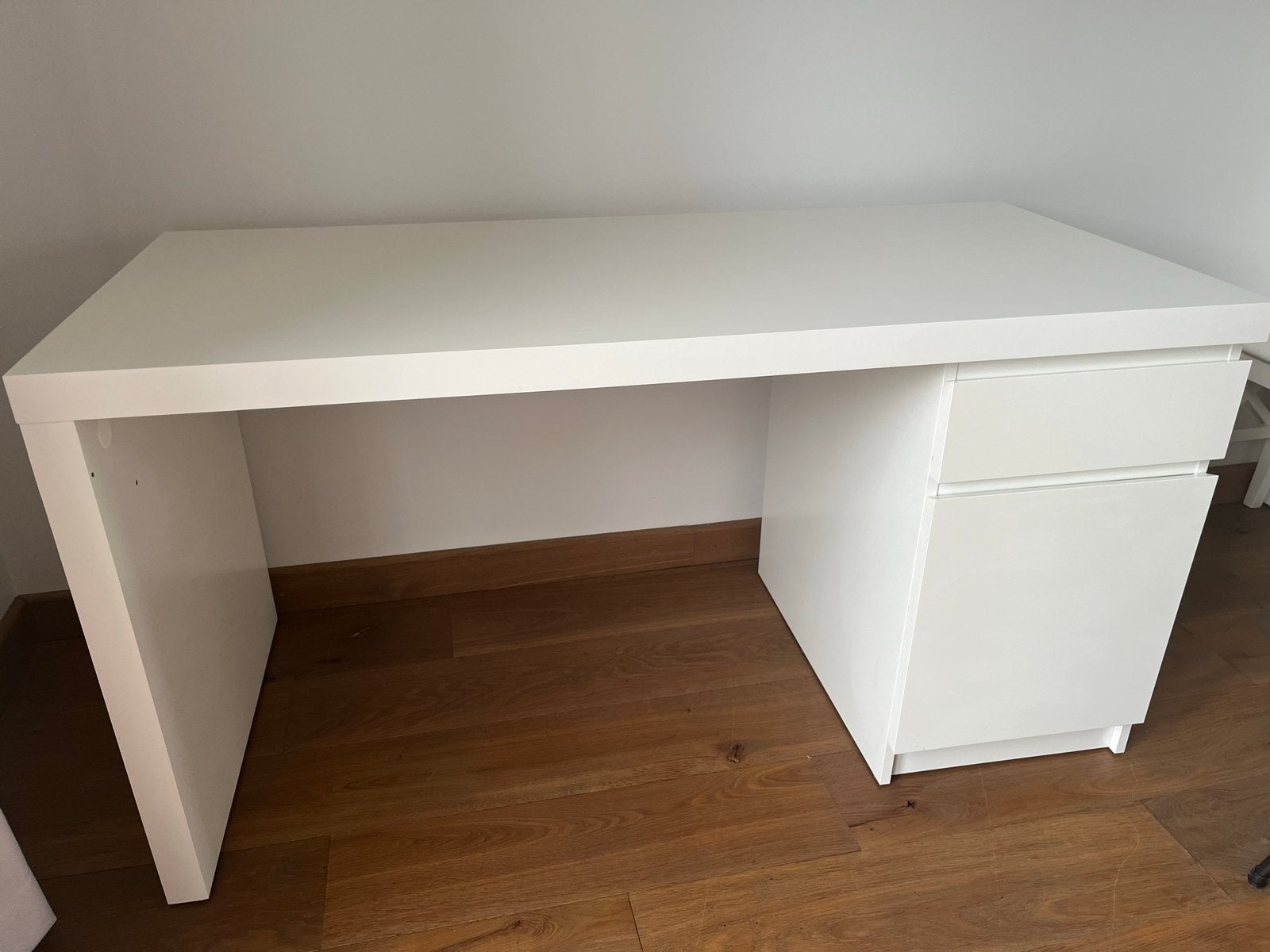 IKEA Malm bureau wit met lade en opbergruimte, Ophalen, Gebruikt, IKEA, Kabelgoot