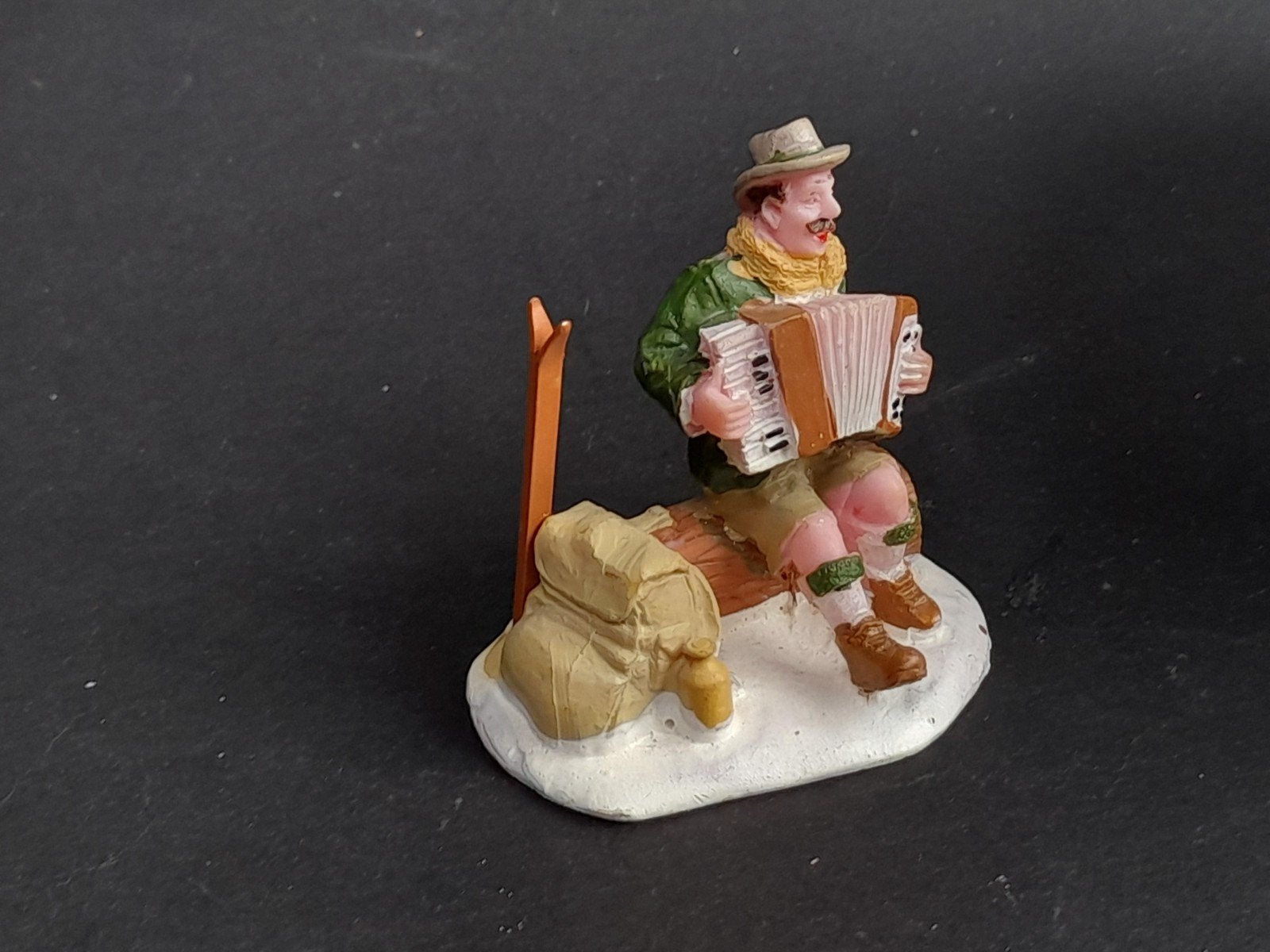 lemax kerst figuur d4 kerstdorp kersthuisjes tirol, Verzenden