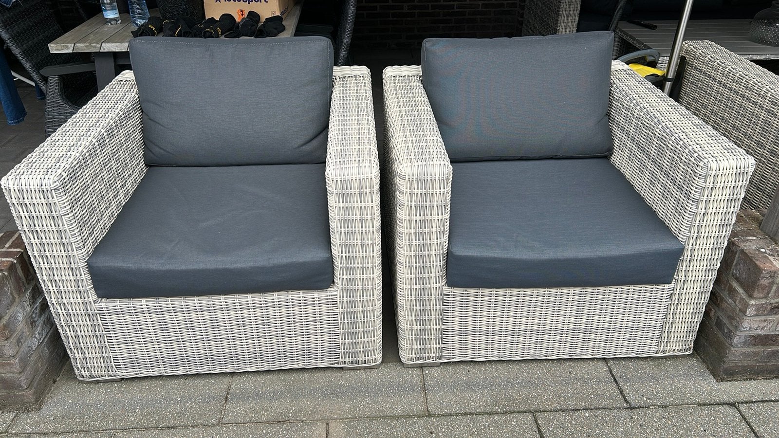 Fauteuils, Ophalen, Zo goed als nieuw, Kunststof, 2 zitplaatsen