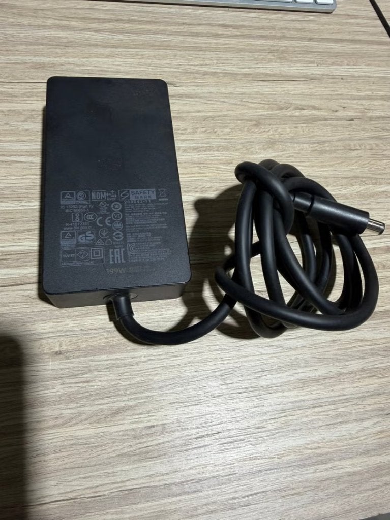 Microsoft adapter model 1931, 15.35V/12.96A/199Watt, Microsoft, Verzenden, Microsoft, Microsoft