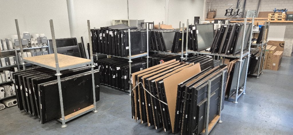 Enorm aanbod Touchscreens / digiborden (55/65/70/75/86 inch), Ophalen, Gebruikt, Digiboard, Divers
