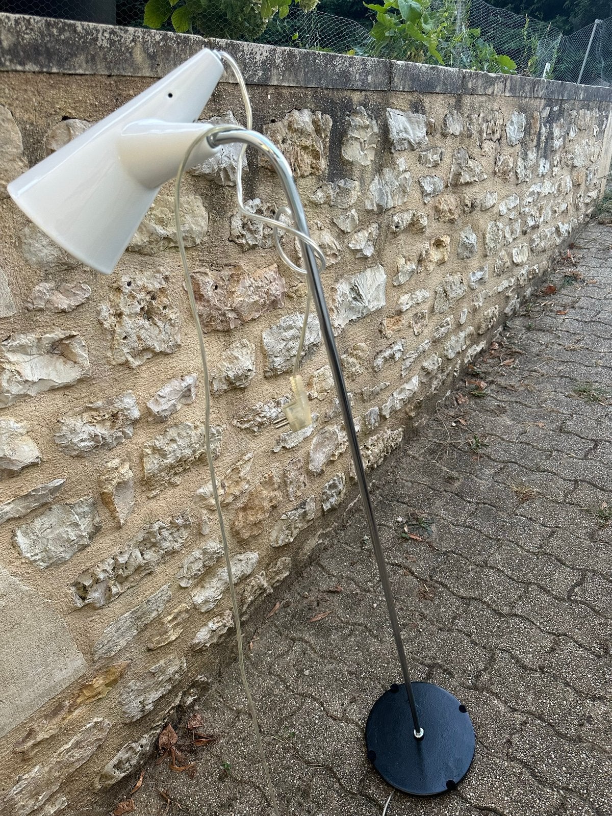 Oluce Serie Dr. Spock vloerlamp, wit, max 1x60W, Huis en Inrichting, Gebruikt, Overige fittingen, Ophalen of Verzenden, Metaal