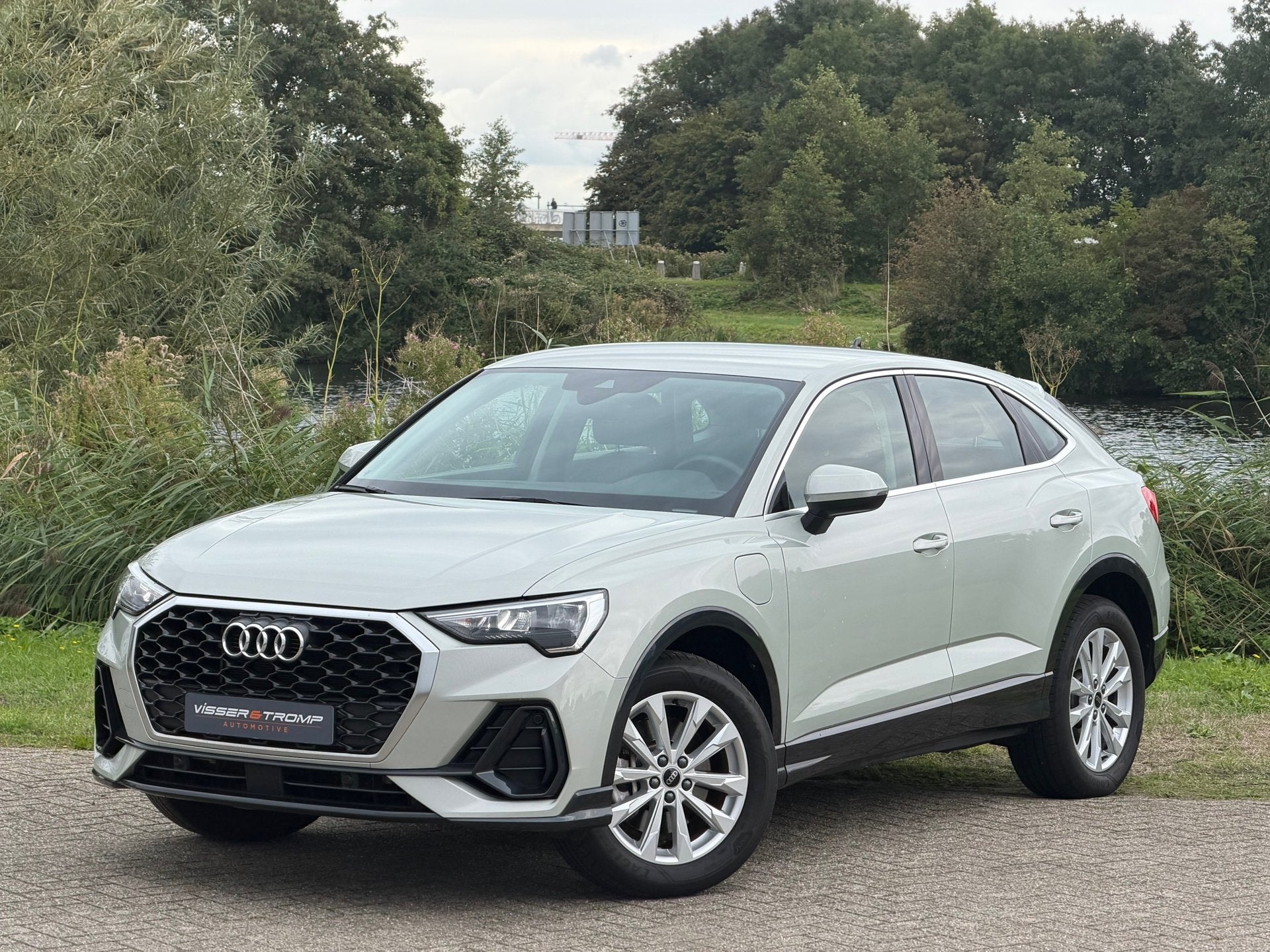Audi Q3 Sportback 45 TFSI e S Edition - Dew Silver|Zwart led, Auto's, 150 pk, Hybride Elektrisch/Benzine, SUV of Terreinwagen