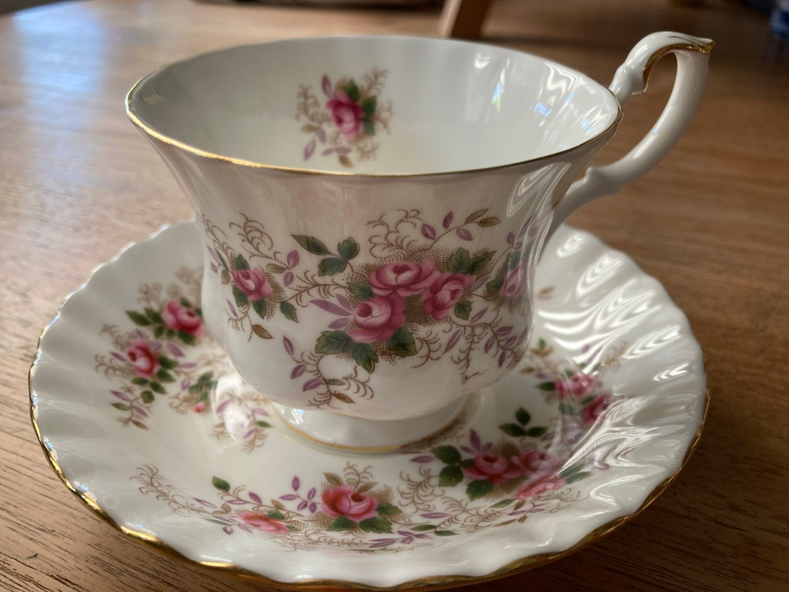 Royal Albert Lavender Rose theekopje, schotel en suikerpot, Antiek en Kunst, Ophalen of Verzenden