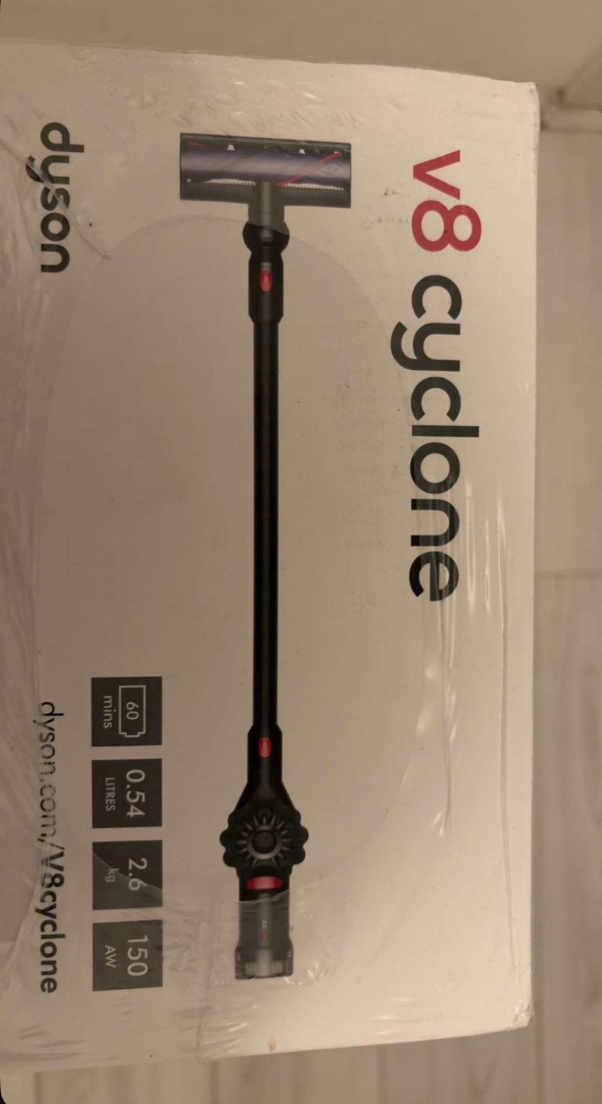 Dyson v8 cyclone nieuw in doos, Witgoed en Apparatuur, Stofzuigers, Ophalen, Zo goed als nieuw
