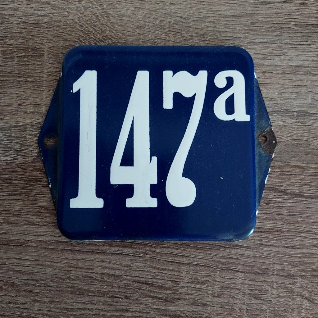 Emaille huisnummer 147a kobalt blauw, Ophalen of Verzenden