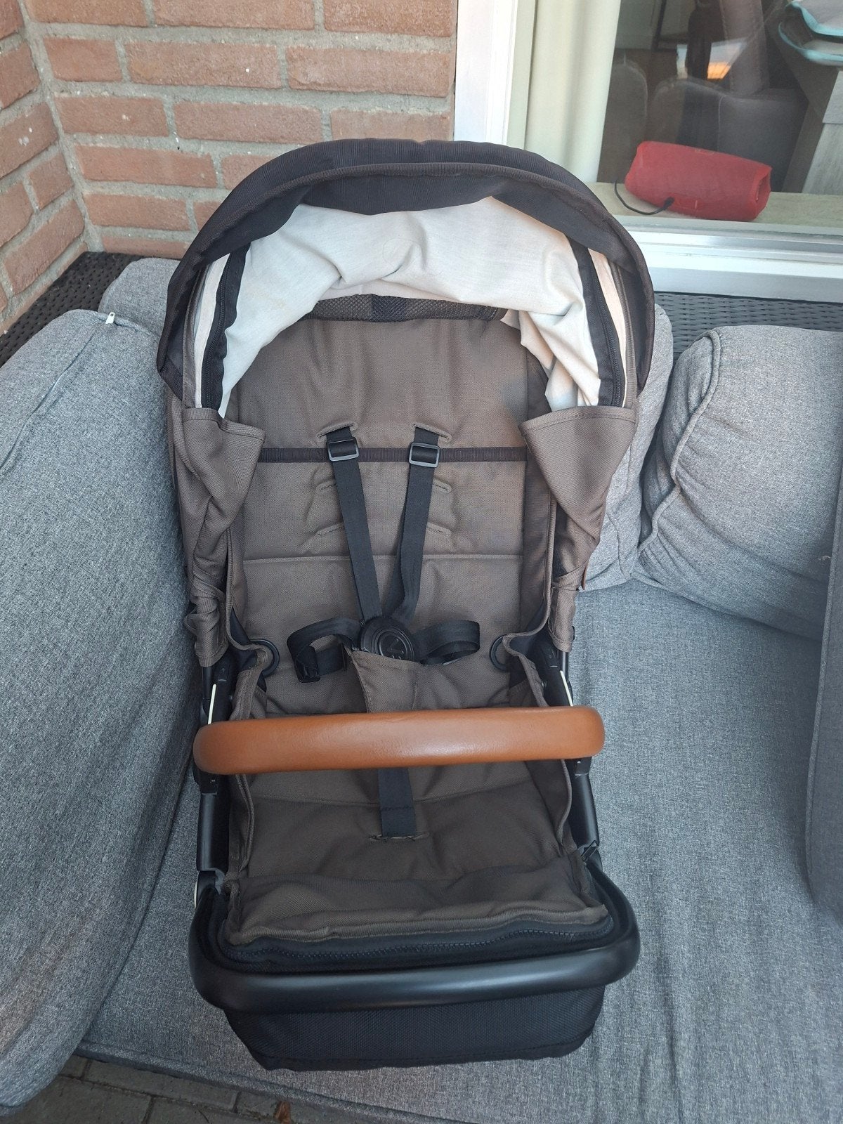 Mutsy Evo Dark Olive 2-in-1 wandelwagen. Nieuwe reiswieg!, Ophalen, Zo goed als nieuw, Combiwagen, Mutsy