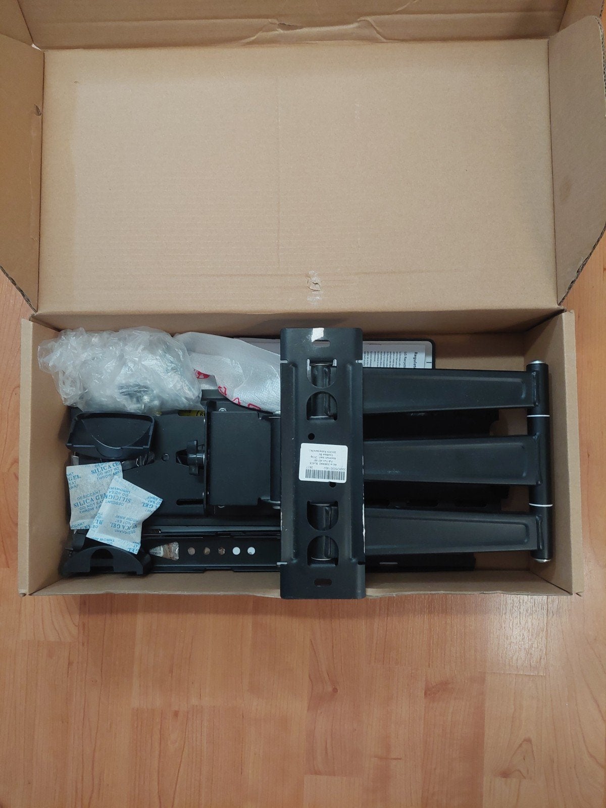 Foto 3 van Smart TV draaibare muurbeugel 32-55 inch Zwart
