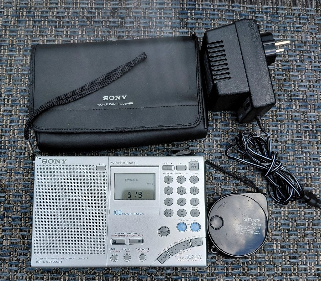 Sony ICF-SW7600GR wereldontvanger (ZELDZAAM), Ophalen of Verzenden, Zo goed als nieuw, Wereldontvanger