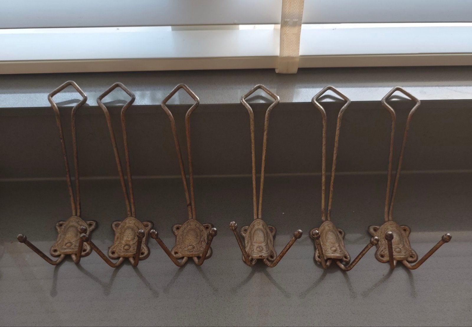 Antieke Kapstokhaken Brocante Art Deco Set van zes haken, Gebruikt, Wandhaken, Ophalen of Verzenden, Minder dan 100 cm