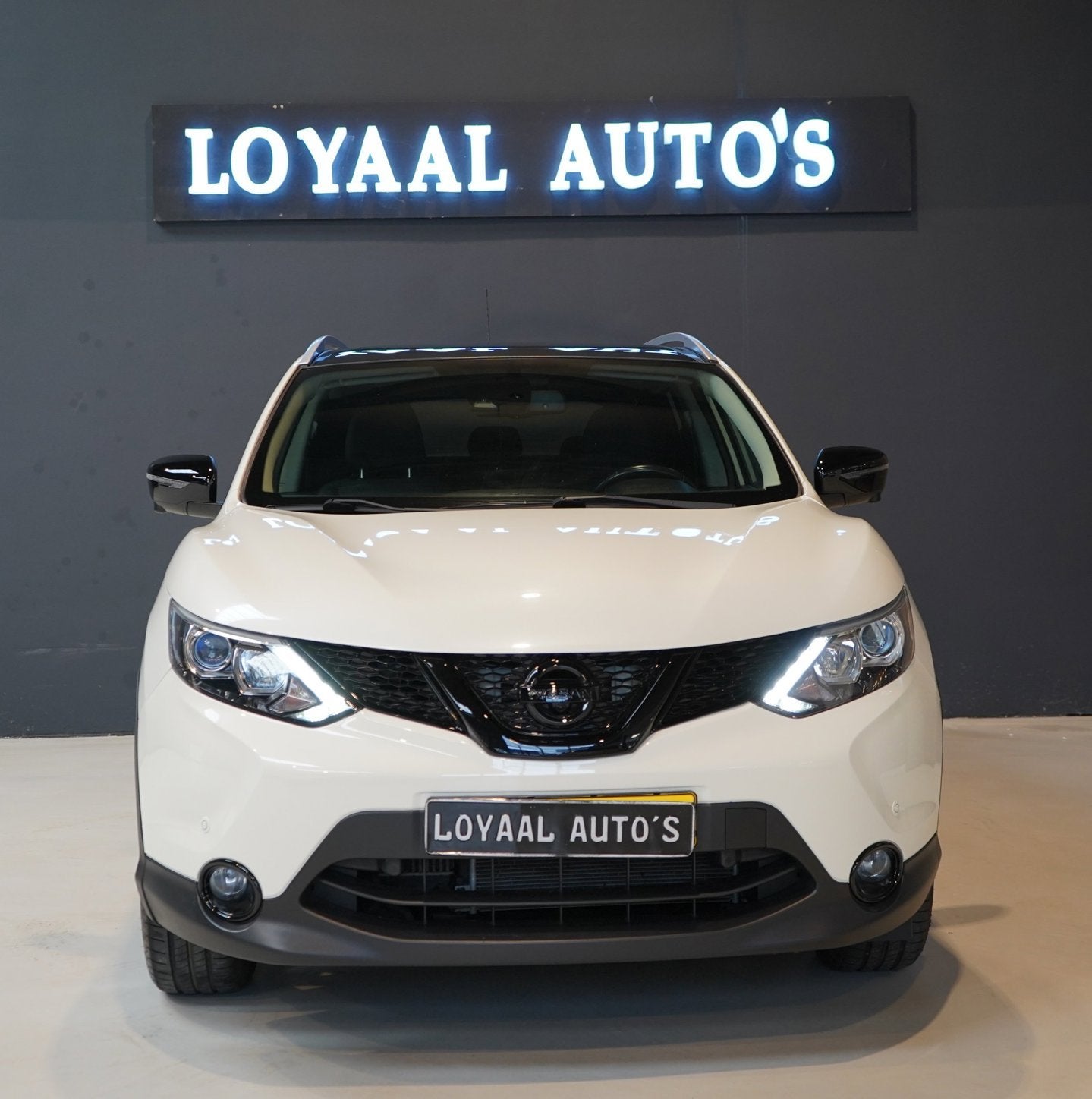 Nissan Qashqai 1.2 Connect Edition | PANODAK | TREKHAAK | CR, Auto's, Voorwielaandrijving, Euro 5, Stof, Gebruikt