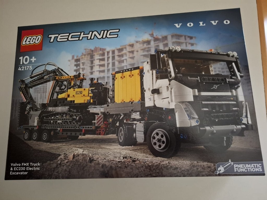 Lego Technic Volvo FMX Truck met graafmachine, Kinderen en Baby's, Speelgoed | Duplo en Lego, Compleet, Lego, Ophalen of Verzenden