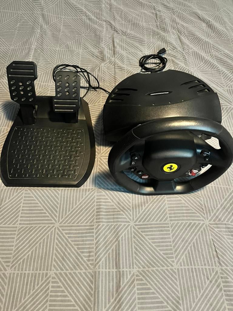 Racestuur en Pedalen thrustmaster, Ophalen, Zo goed als nieuw, Stuur of Pedalen, PlayStation 3