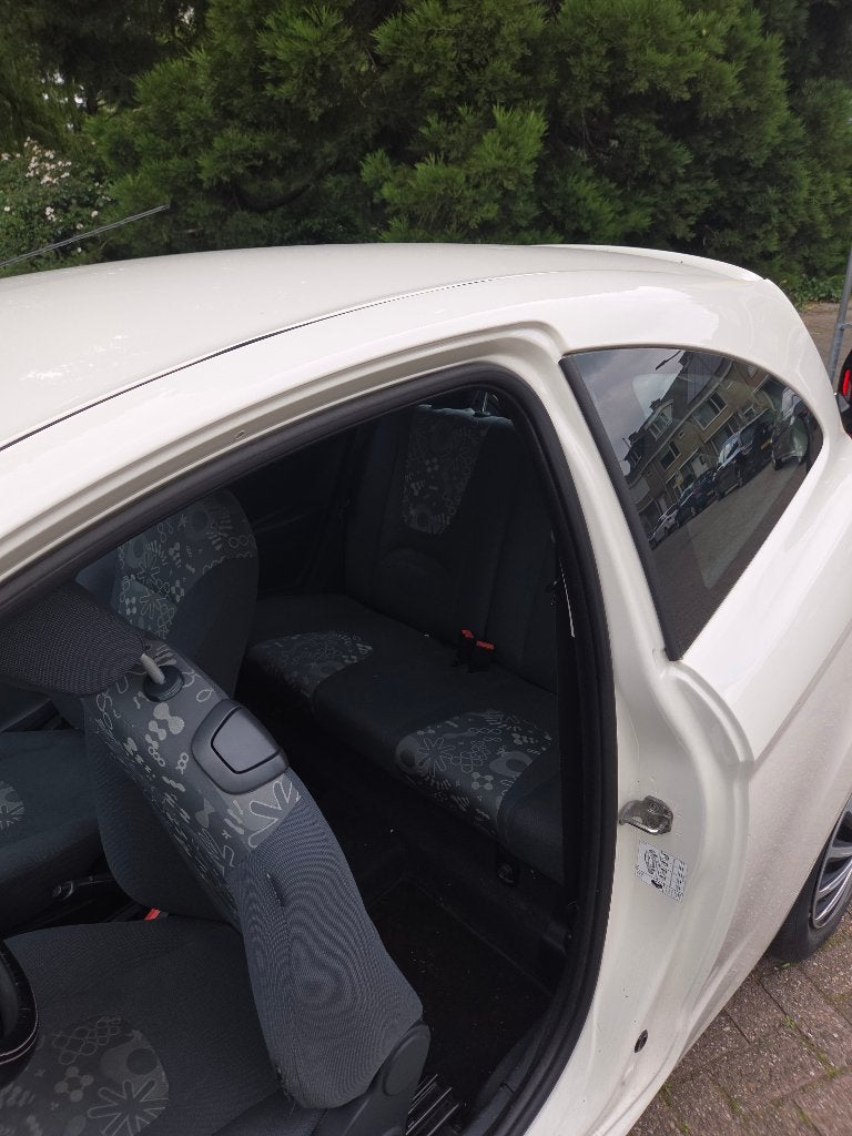 Ford Ka 1.2 51KW 2010 Wit, Auto's, Ford, Particulier, Ka, Airbags, Airconditioning, Centrale vergrendeling, Elektrische buitenspiegels