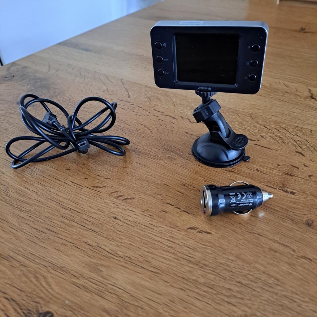 Dashcam (DYMOND), Ophalen