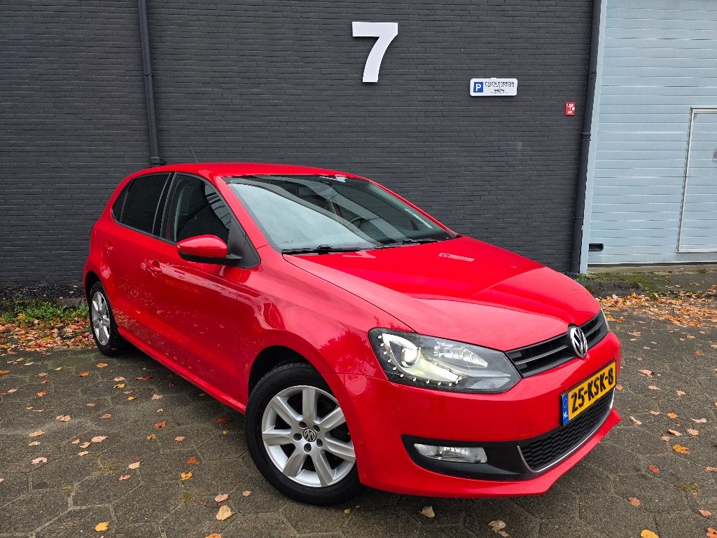✅️ Volkswagen Polo 1.4 Benzine 2010 ✅️ Highline ✅️, Auto's, Voorwielaandrijving, 40 €/maand, Zwart, 4 cilinders