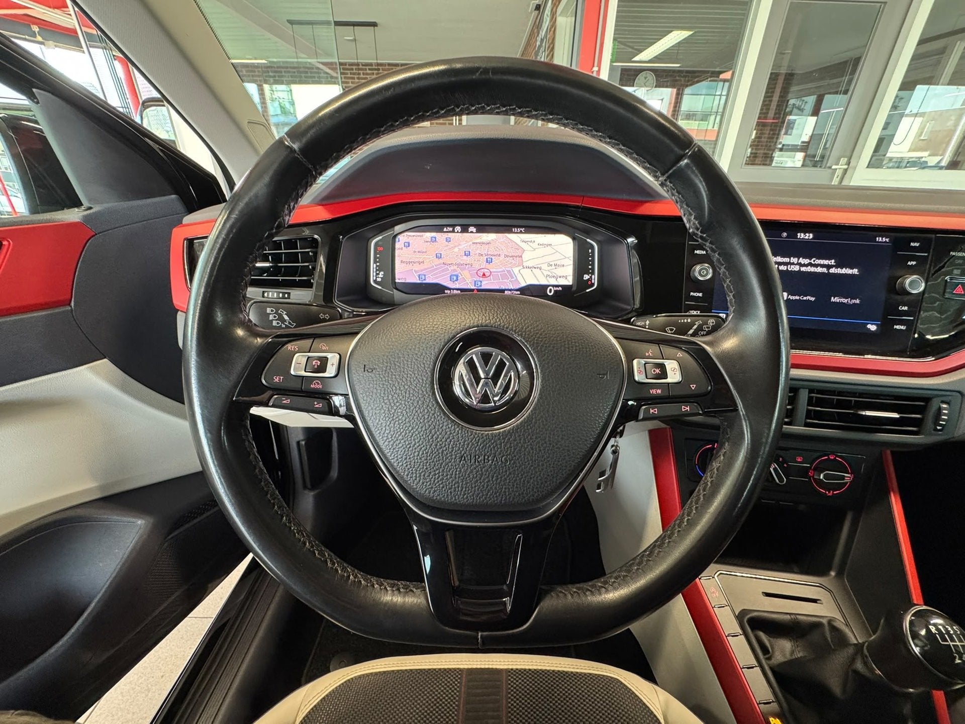 Foto 16 van Volkswagen Polo 1.0 TSI Beats*PDC V+A*Cruise Control*Virtual