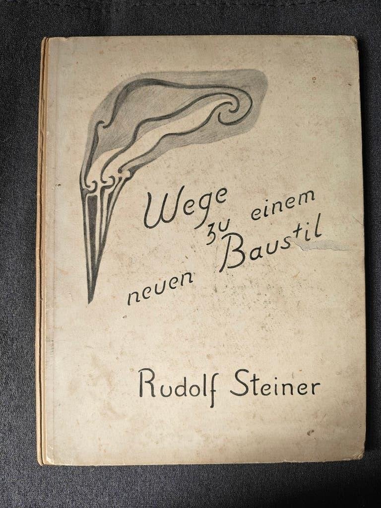 Rudolf Steiner - Wege zu einem neuen Baustil (Funf Vorträge), Boeken, Gelezen, Achtergrond en Informatie, Ophalen of Verzenden