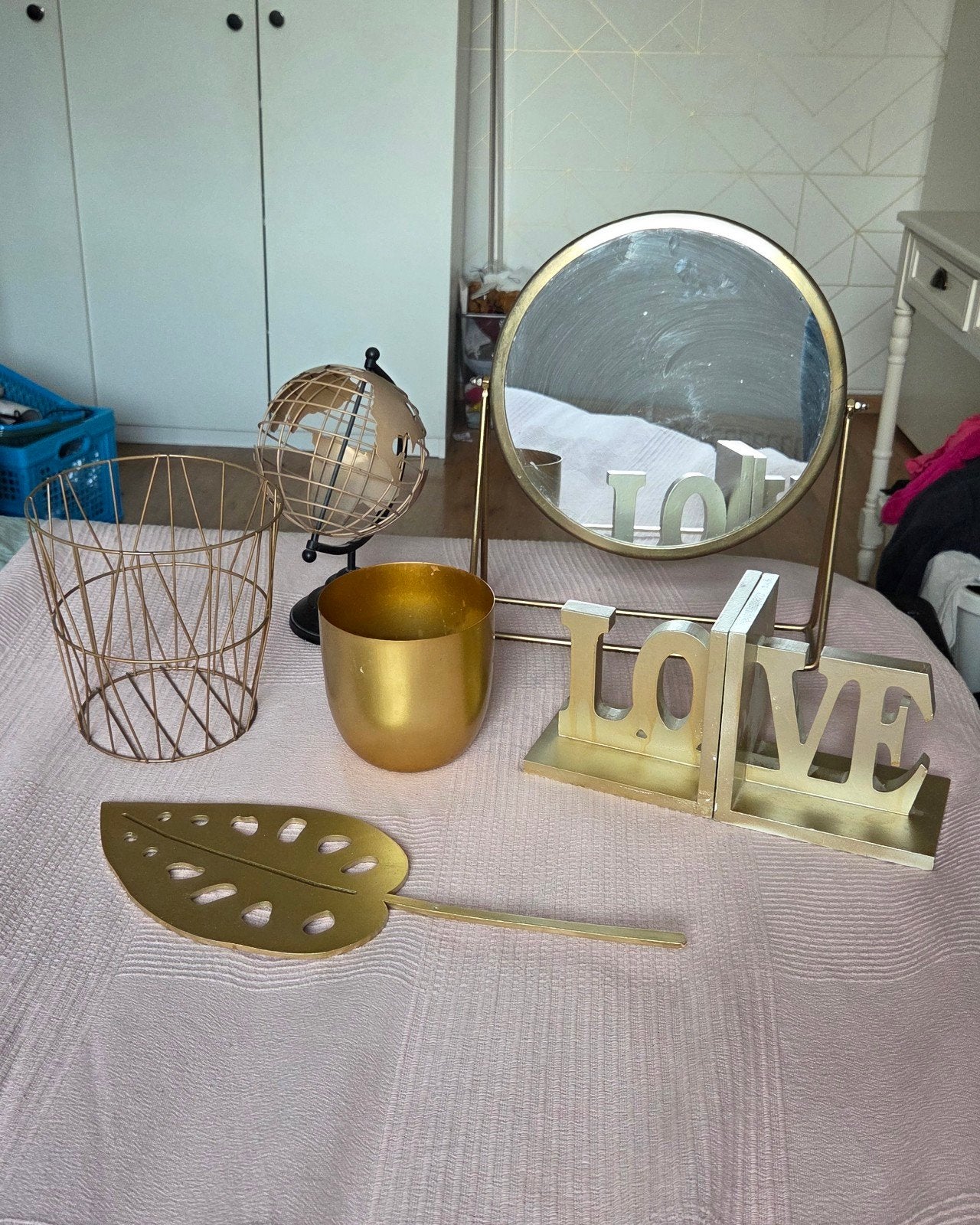 Complete goudkleurige woonaccessoires set, Modern & sfeervo, Ophalen, Gebruikt, Goud