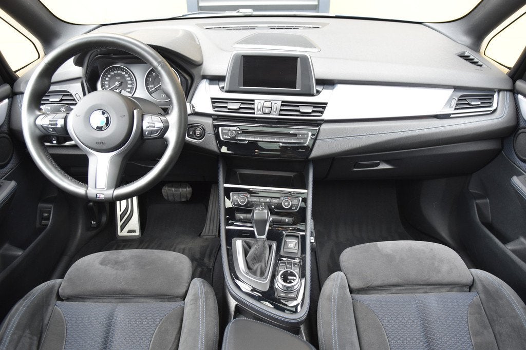 BMW 2 Serie Active Tourer 220i M Sport * Comforttoegang * Pa, Auto's, BMW, 1998 cc, 730 kg, Gebruikt, Met garantie (alle)
