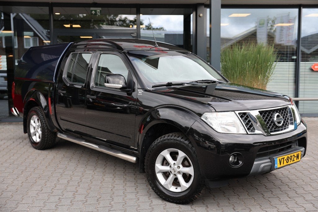 Nissan NAVARA 2.5 DCI DUBBEL CABIN SE 5 ZITS 4WD VAN, Auto's, Bestelauto's, Bedrijf, ABS, Airbags, Centrale vergrendeling, Climate control