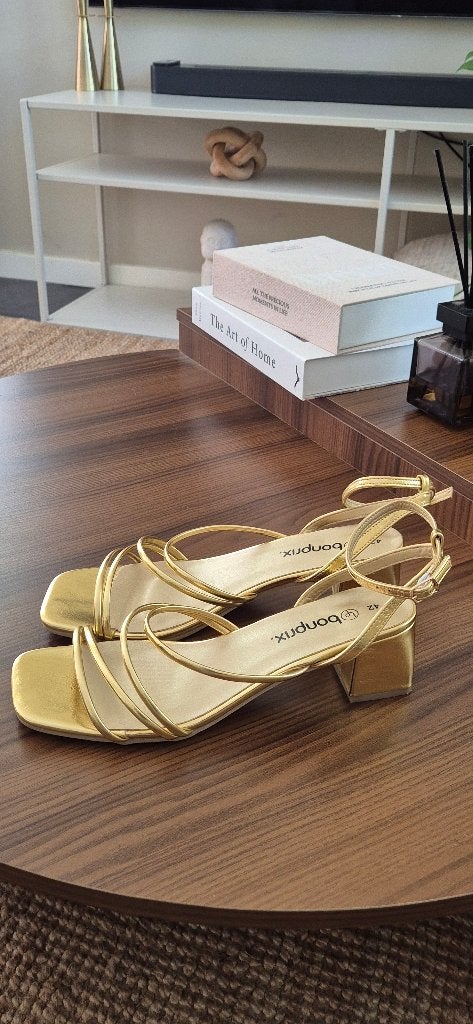 Gouden sandalen maat 42, Ophalen, Bonprix, Overige kleuren, Sandalen of Muiltjes