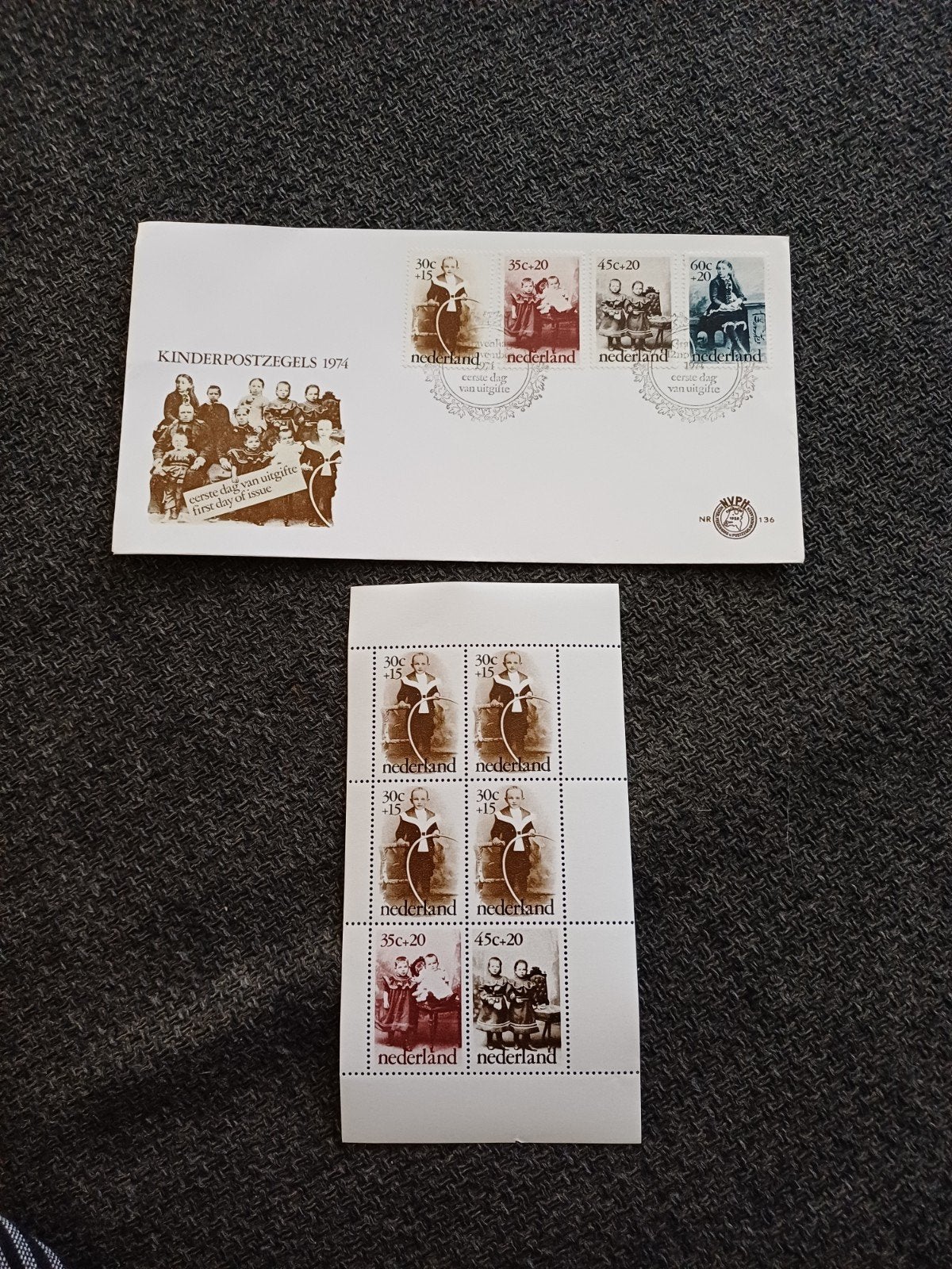 Kinderpostzegels 1974 - Eerste Dag En Ongebruikte Vellen, Postzegels en Munten, Postzegels | Nederland, Ophalen of Verzenden, Na 1940