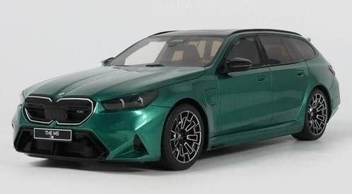 BMW M5 Touring '24, (Isle of Man green) - 1:18 - GT Spirit, Hobby en Vrije tijd, Modelauto's | 1:18, Overige merken, Rue de L' Ecusson 2, 56120 Josselin France