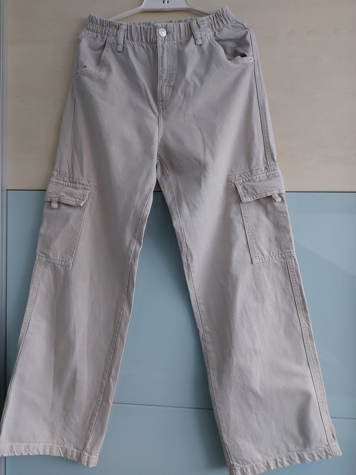 Cargo jeans, Overige kleuren, Zo goed als nieuw, W28 - W29 (confectie 36), Bershka