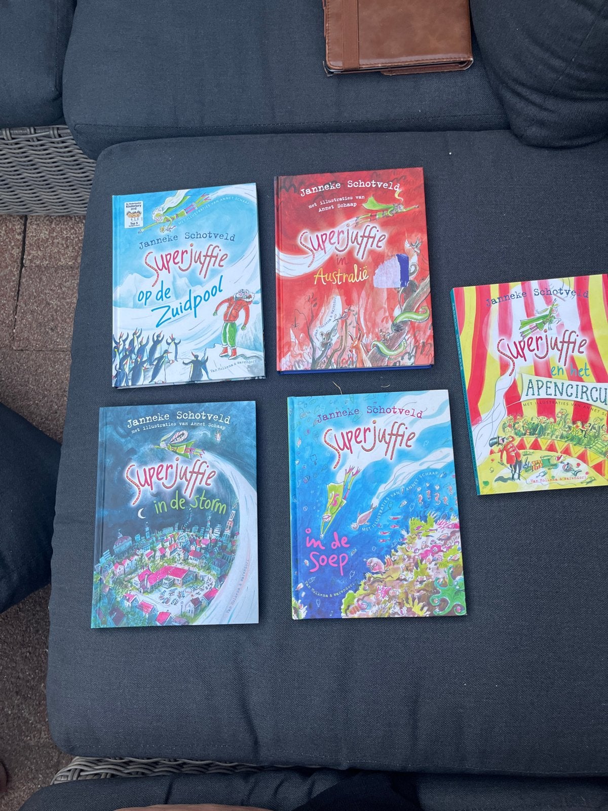 Superjuffie boekenreeks - 5 delen van Janneke Schotveld, Ophalen, Gelezen, Fictie algemeen