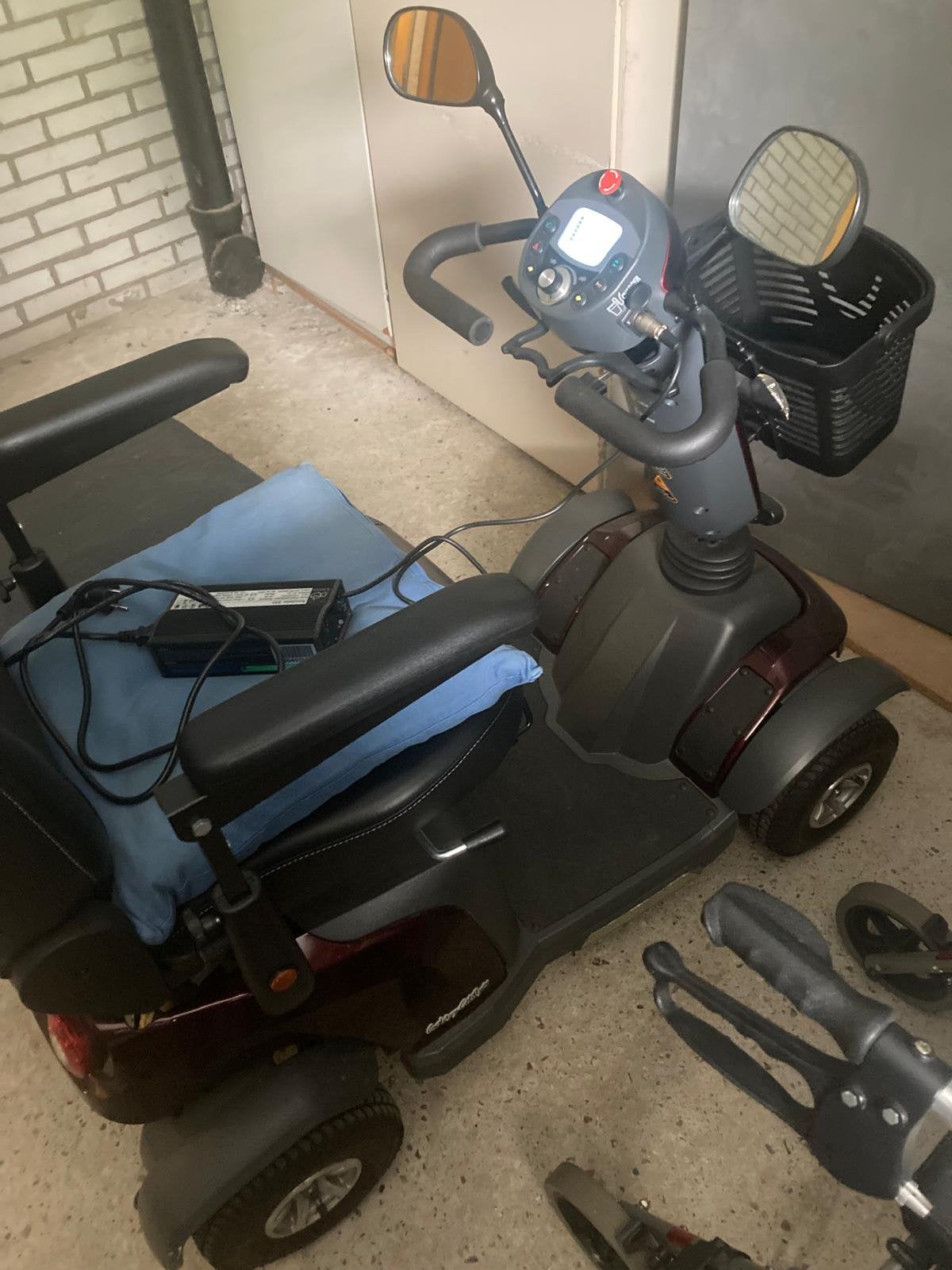 Zo goed als nieuwe scootmobiel, Ophalen, Zo goed als nieuw, 16 km/u of meer