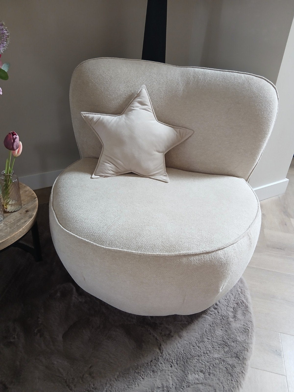 Fauteuil Bunny beige boucle, Ophalen, Zo goed als nieuw, 75 tot 100 cm, 50 tot 75 cm