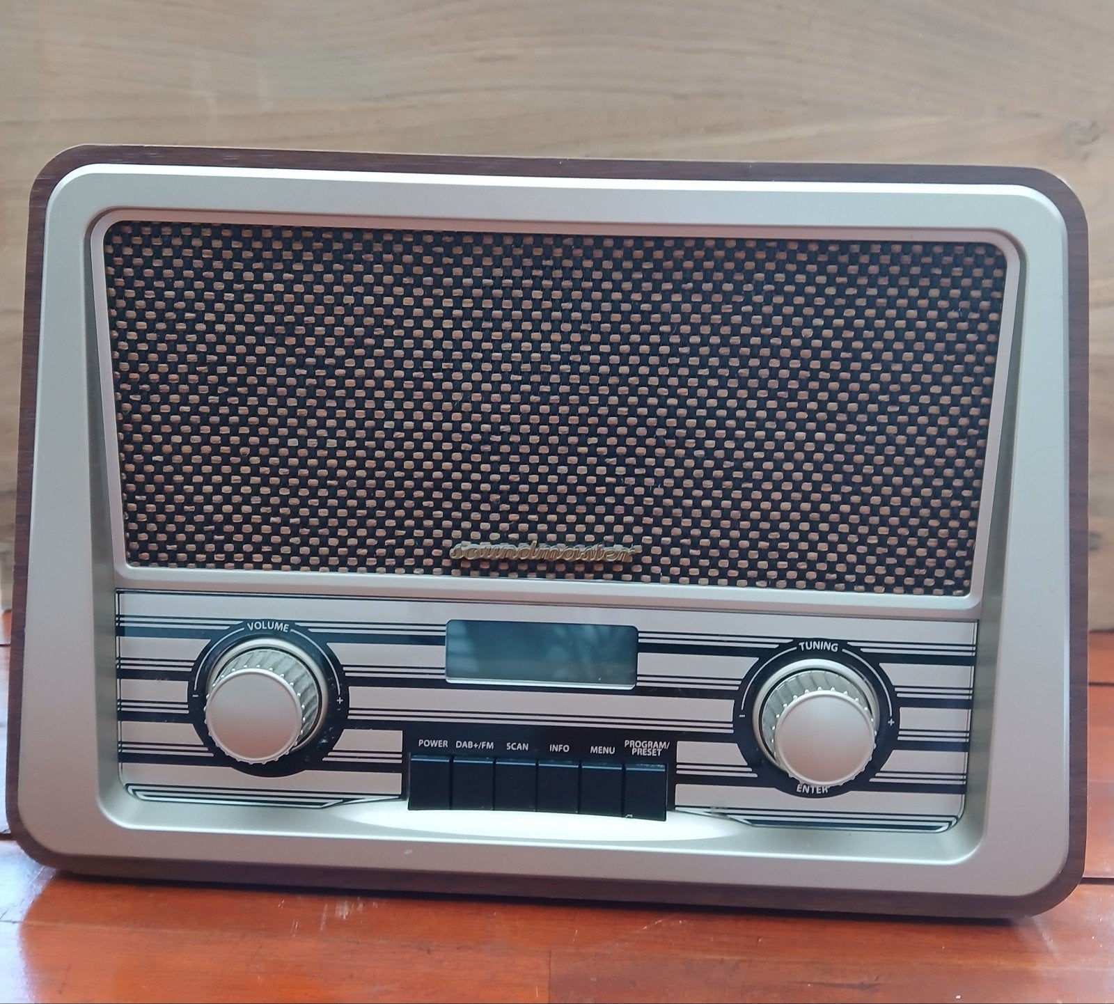 Retro look Soundmaster NR920DBR DAB+/FM Radio met CD-speler, Ophalen, Zo goed als nieuw, Radio, Met cd-speler
