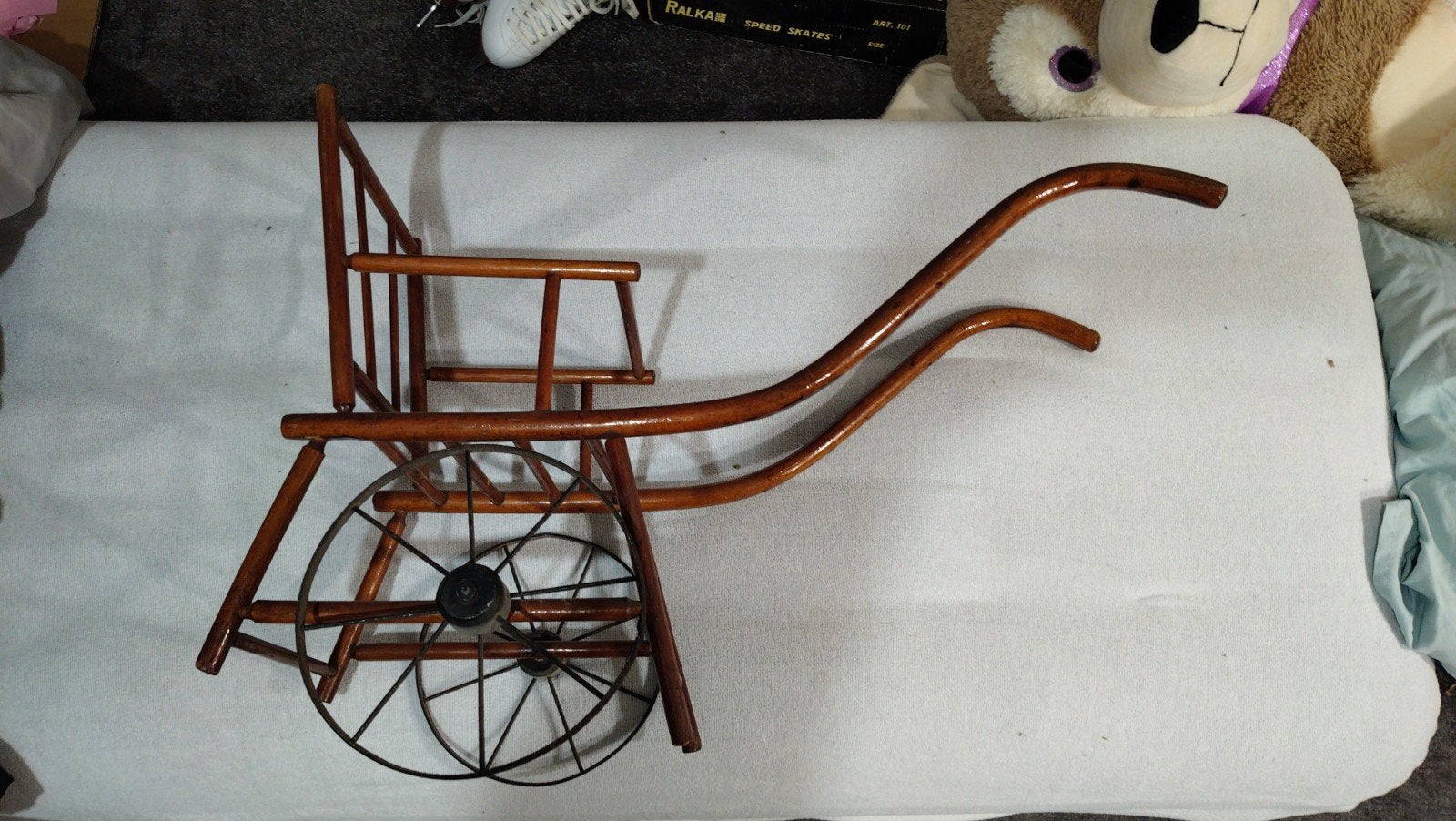 Vintage houten poppenwagen - In prima staat, Ophalen of Verzenden, Gebruikt, Babypop