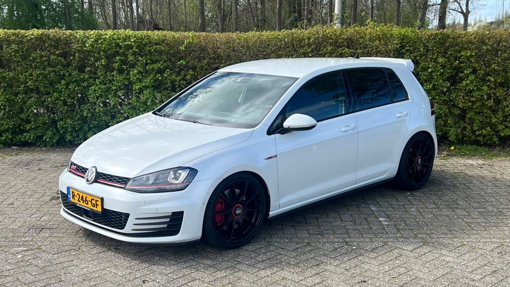Volkswagen Golf 7 GTI Stage 3 | IS38 hybrid | DSG | 418pk!, Auto's, Stof, Zwart, 4 cilinders, 1984 cc