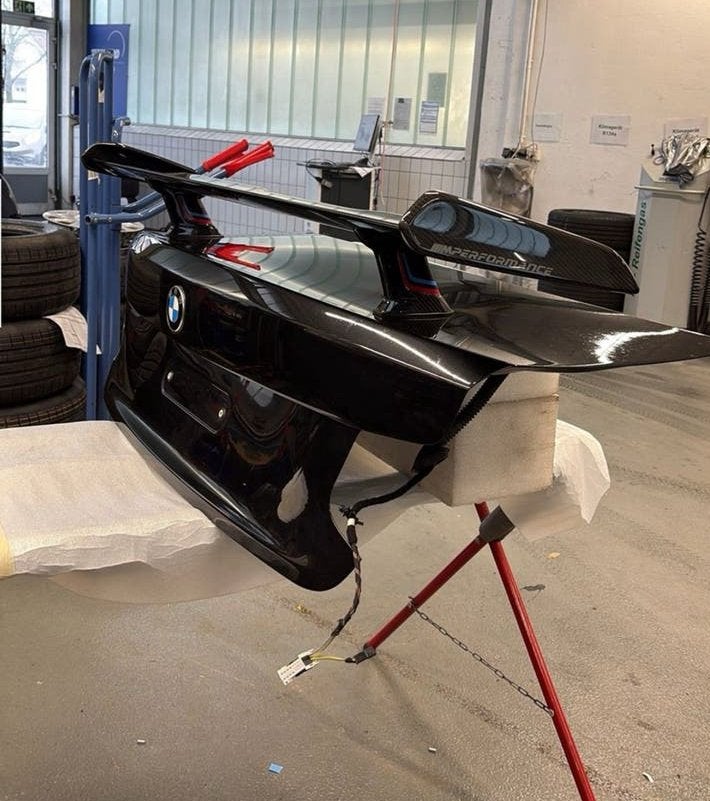 BMW F22/F87 Achterklep met M Performance carbon spoiler, Auto-onderdelen, Gebruikt, Achterklep, Ophalen of Verzenden, Achter