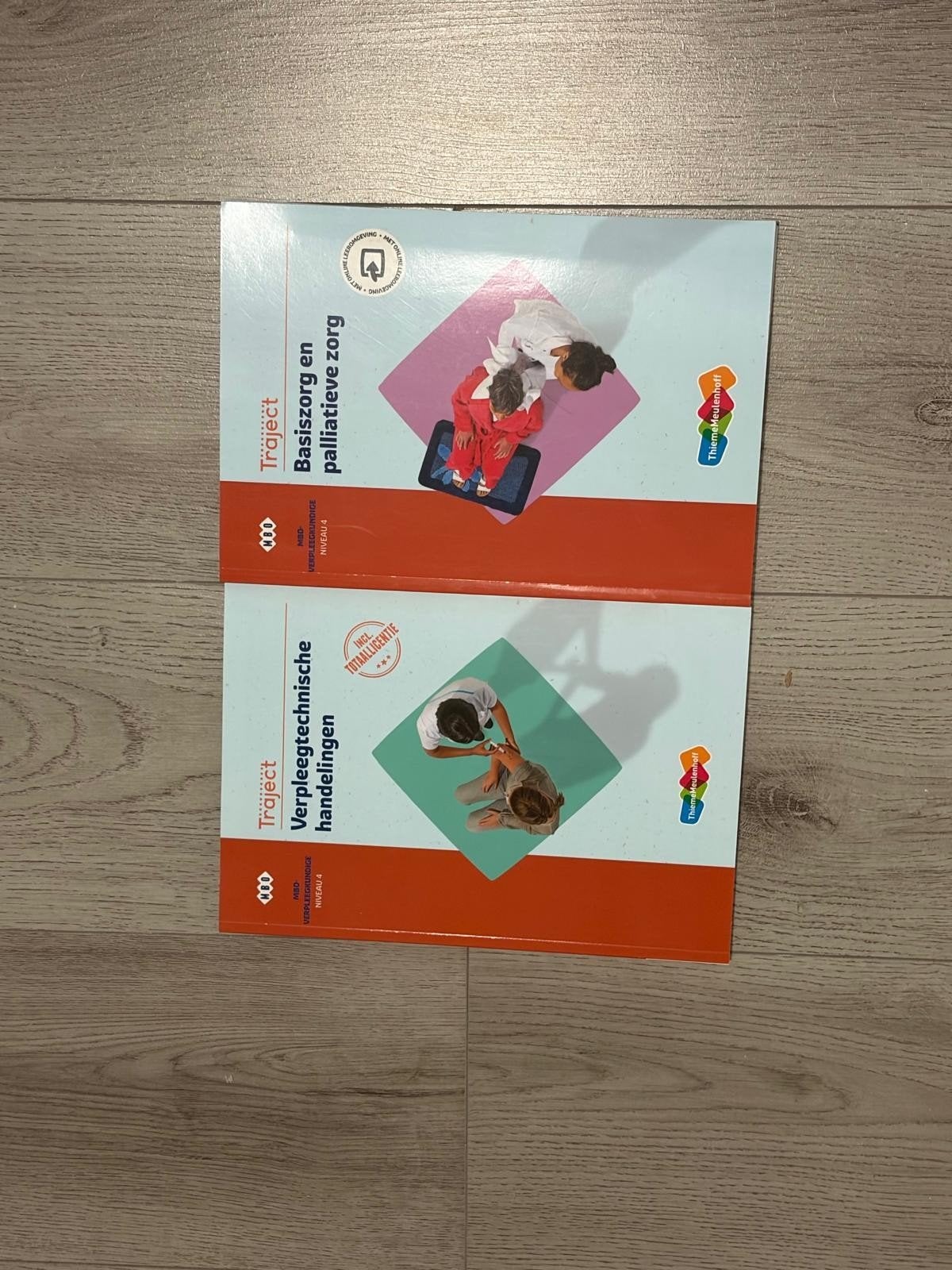 Boekenpakket Verpleegkunde MBO - Nieuwstaat met licentie, Ophalen of Verzenden, Zo goed als nieuw, MBO